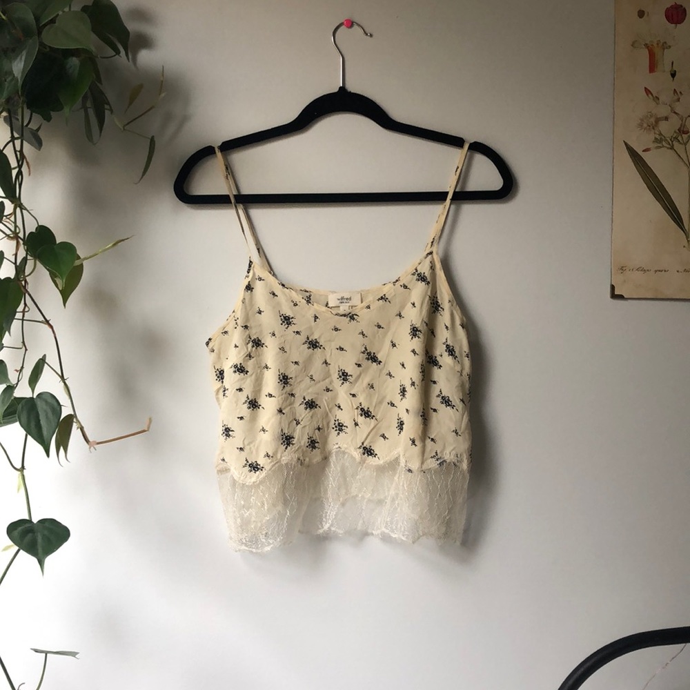 Aritzia Wilfred Camisole
